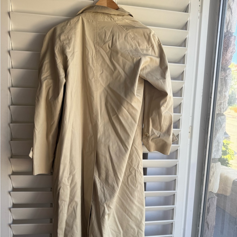Burberry Vintage Beige Trench Coat size M - Picture 6 of 6